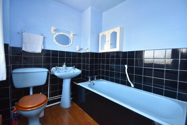 Photo 10