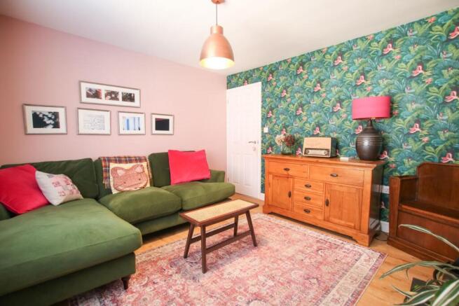 House in Wokingham, Emmbrook - View 4