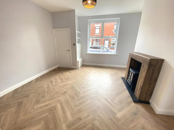 2 bed Semi-Detached for sale Image 7