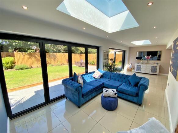 Family Sitting Area 176a