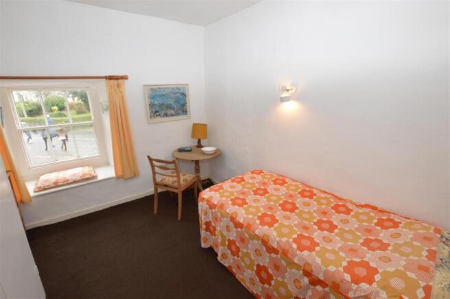 4 bed Cottage for sale Image 11