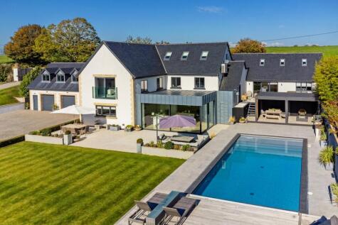 Trowbridge Road, Seend, SN12