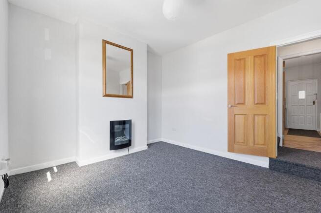 3 bed Terraced to rent Image 5