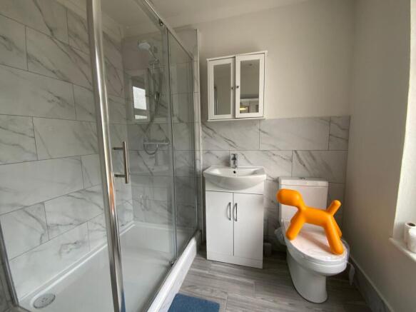 Bedroom 3 Ensuite