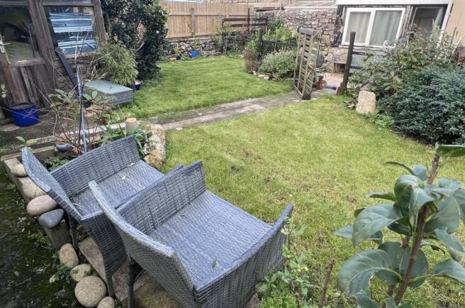 Garden, Garage, Views