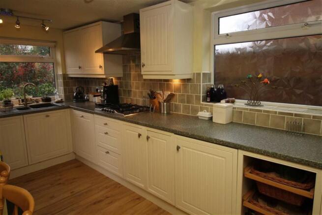 Breakfasting Kitchen
