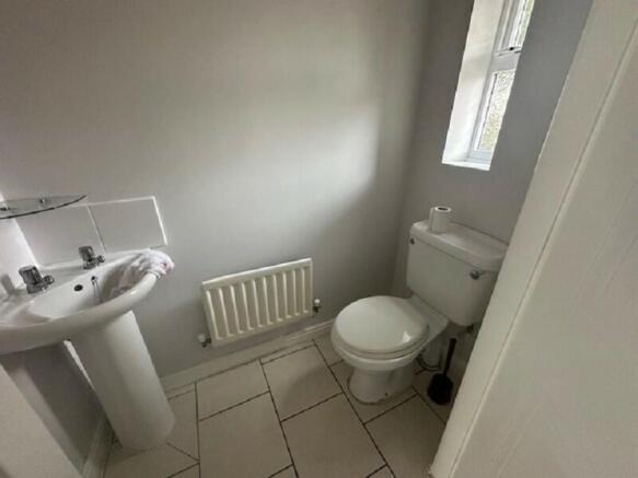 D/S Bathroom