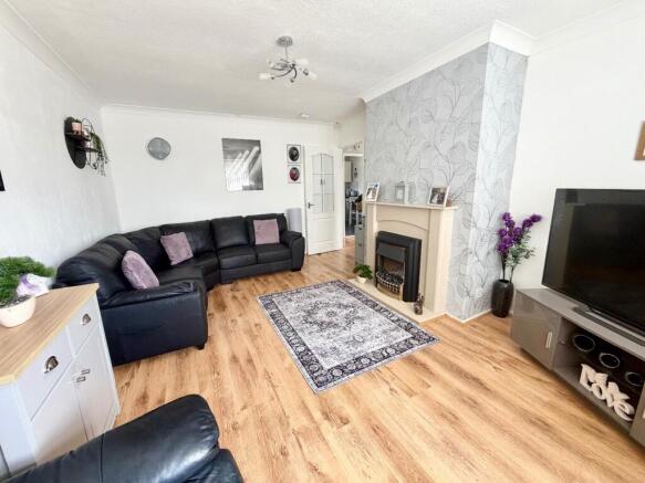 2 bed Semi-Detached Bungalow for sale Image 5