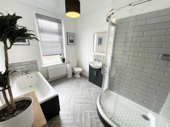 2 bed Terraced for sale Image 4