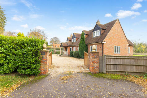 Middle Lane, Bovingdon, HP3