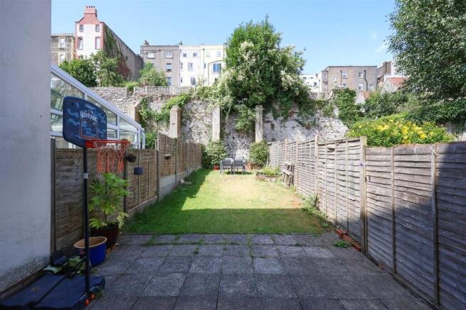 2 Worrall Place 22.JPG