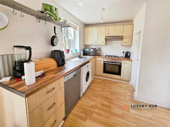 Kitchen / Dining