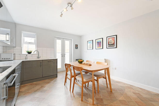 3 bed Terraced for sale Image 5