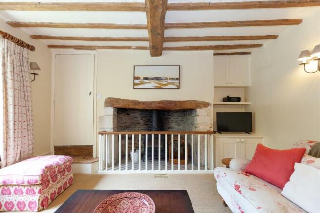 Sitting Room 2.jpg