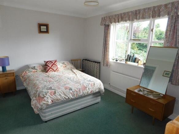 Bedroom 1a