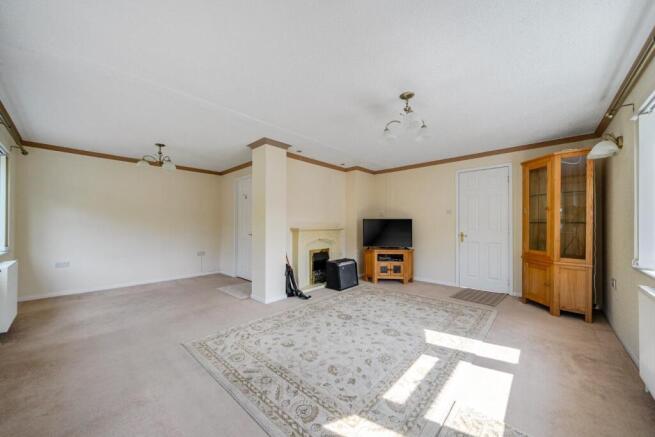 Sitting/Dining Room