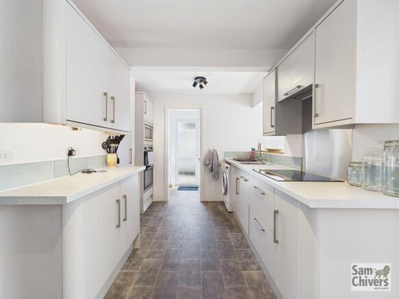 High Meadows, Midsomer Norton - More