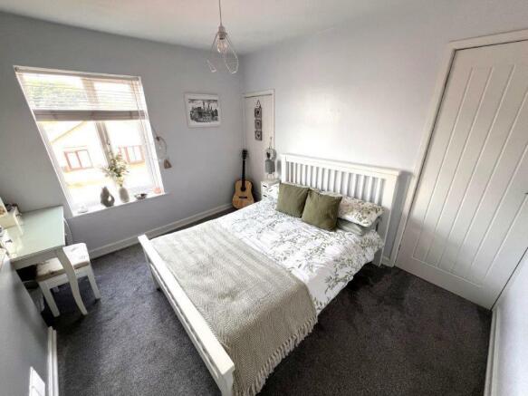 bed 1 a.jpg