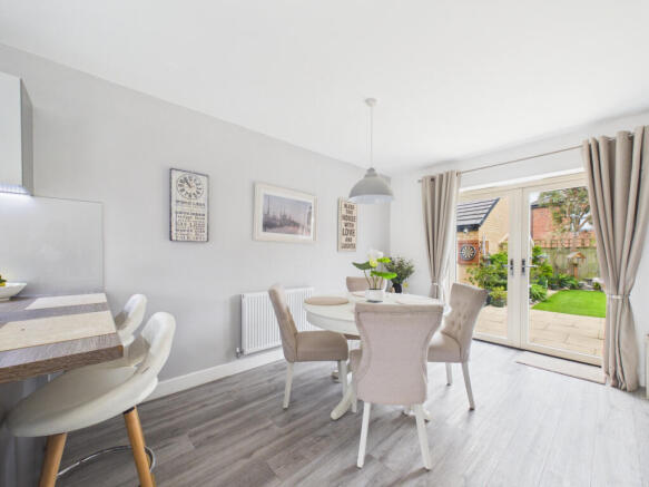 4 bed Detached for sale Image 10