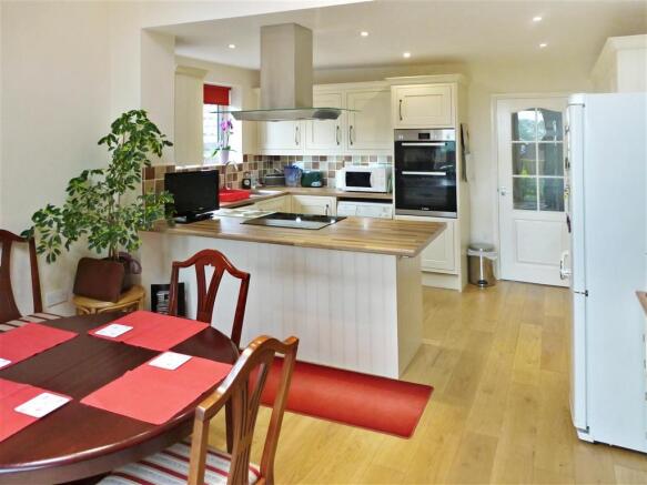 Kitchen/Diner 2