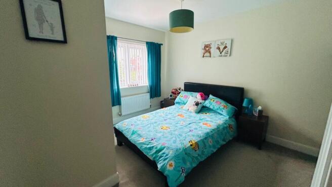 4 bed Detached for sale Image 6