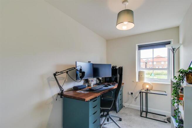 3 bed Semi-Detached for sale Image 10