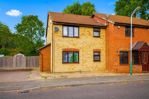 Mansard Close, Hornchurch, RM12