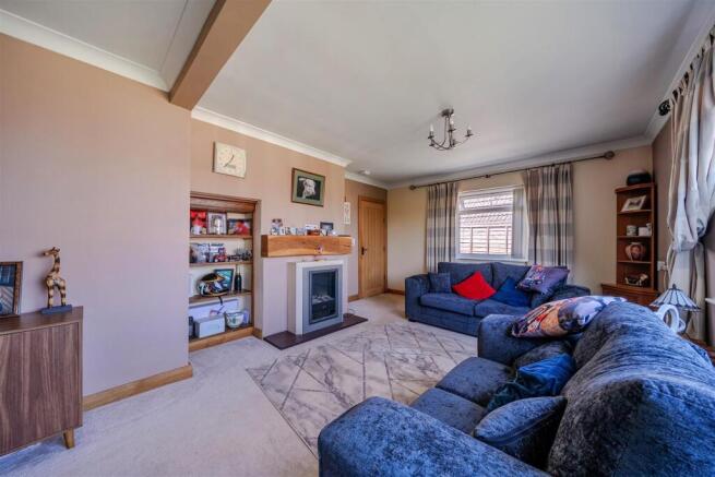 23 Brook Road, Pontesbury, Shrewsbury, SY5 0QZ photo 4