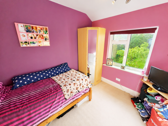 3 bed Semi-Detached for sale Image 9