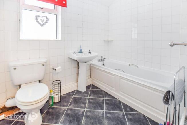 3 bed Semi-Detached for sale Image 8
