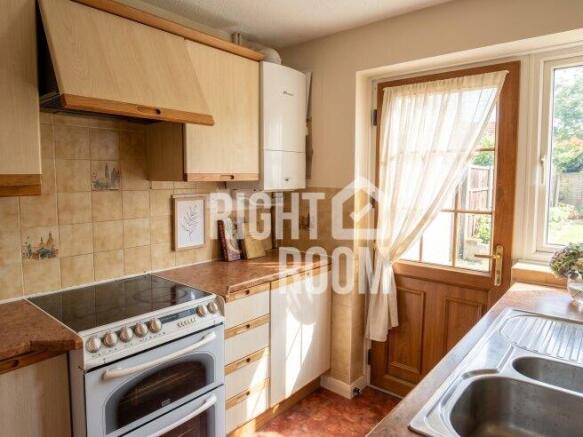petworth-gardens-so16-8ef-1064903