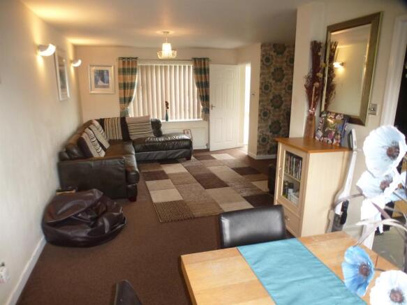 Lounge / Dining Room