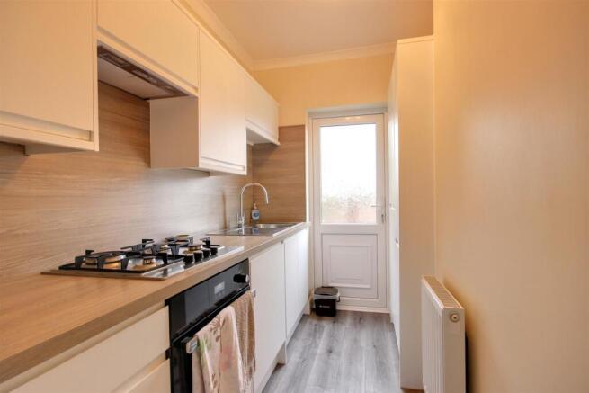 3 bed Town House for sale Image 8