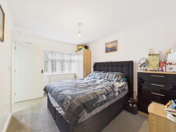 3 bed Semi-Detached for sale Image 9