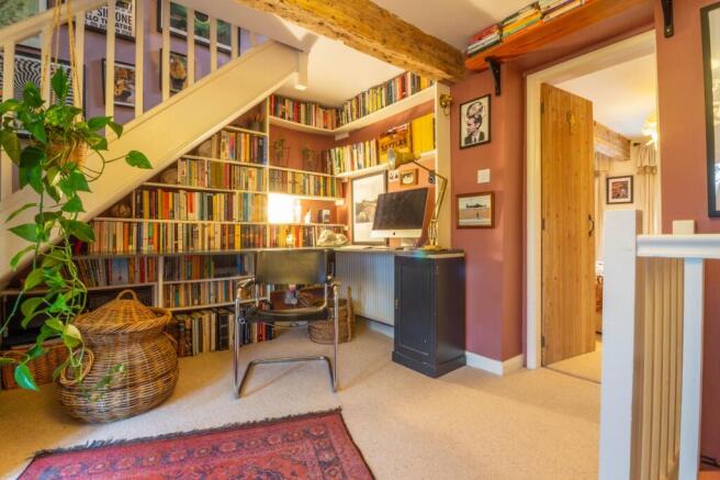 3 bed Terraced for sale Image 12