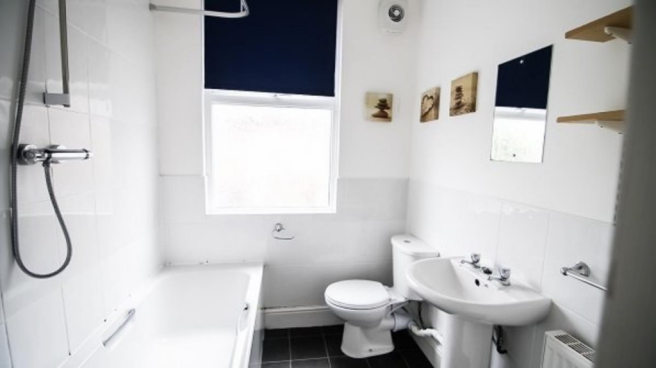 3 bed Terraced to rent Image 10