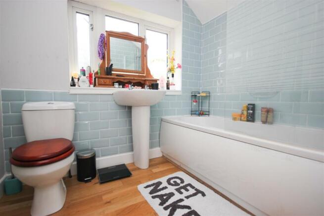 bathroom 1.JPG