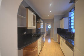 33, Earlswood Gardens, Clayhall, Ilford IG5 0DF