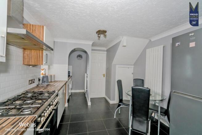 41, Redbourn Road, Bloxwich, Walsall, WS33XT-10.jp