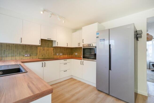 3 bed Semi-Detached for sale Image 5