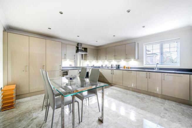 1389345-21-694019...