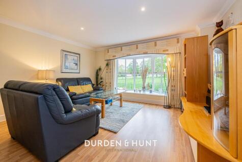 Turpins Lane, Woodford Green, IG8