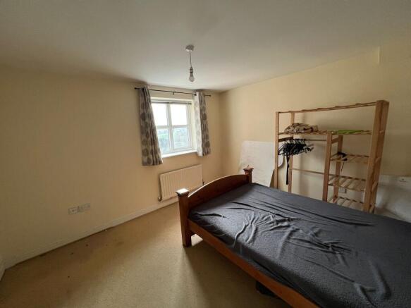 2 bed Flat for sale Image 5