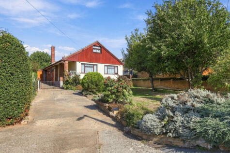 Elm Close, Rayleigh, SS6