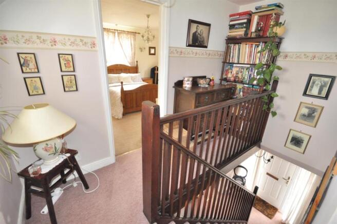 FIRST FLOOR LANDING