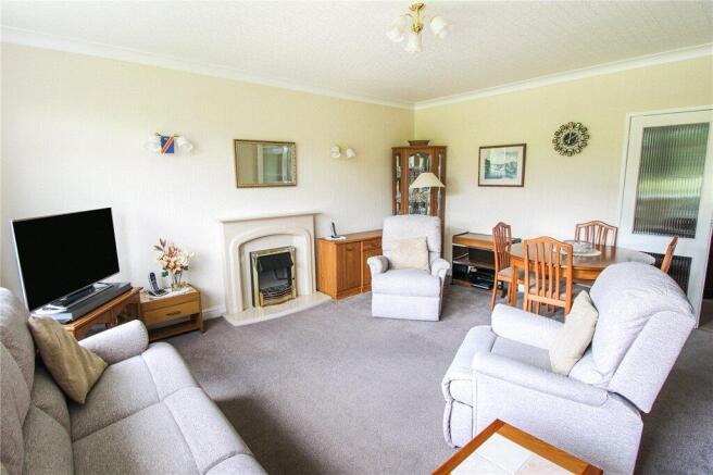 2 bed Apartment for sale Image 8