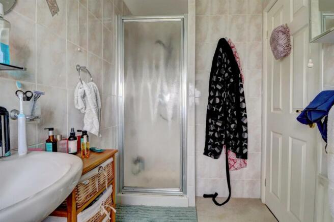 Bathroom .2.jpg