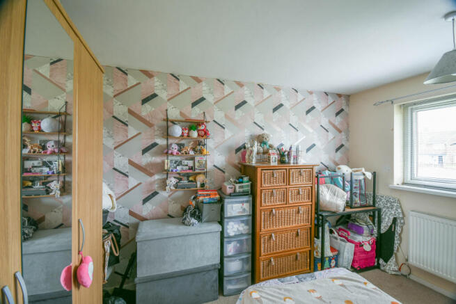 3 bed Terraced for sale Image 12