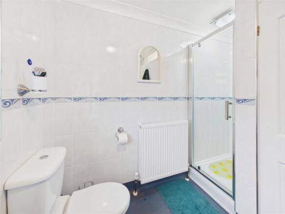 3 bed Terraced for sale Image 9