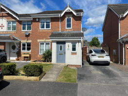 7, Hebble Oval, South Elmsall, Pontefract WF9 2WN